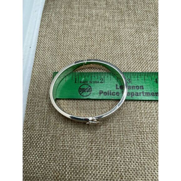 Stella and Dot Lindsay White and Gold-Tone Metal Hinged Bracelet - Picture 5 of 7